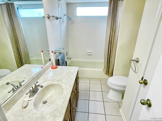 7738 Chambers Rd Apt 403, San Antonio, TX 78229