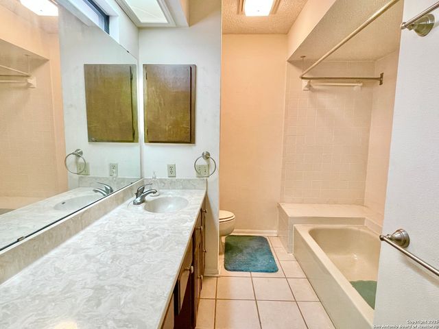 7738 Chambers Rd Apt 403, San Antonio, TX 78229