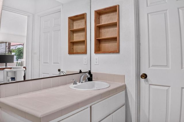 73472 Shadow Mountain Drive, Palm Desert, CA 92260
