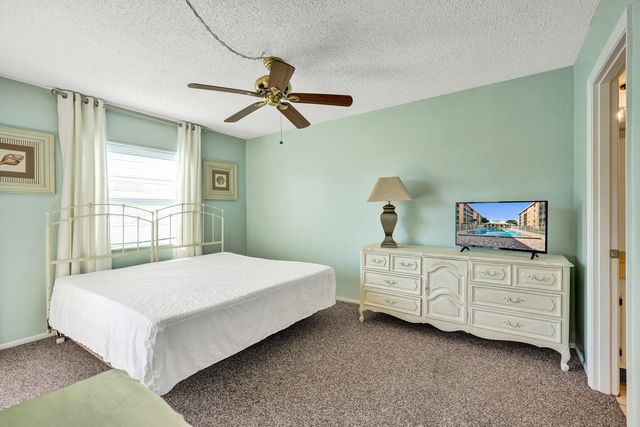 308 GOLFVIEW Road 406, North Palm Beach, FL 33408