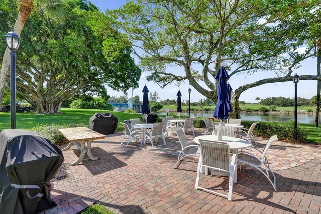 308 GOLFVIEW Road 406, North Palm Beach, FL 33408