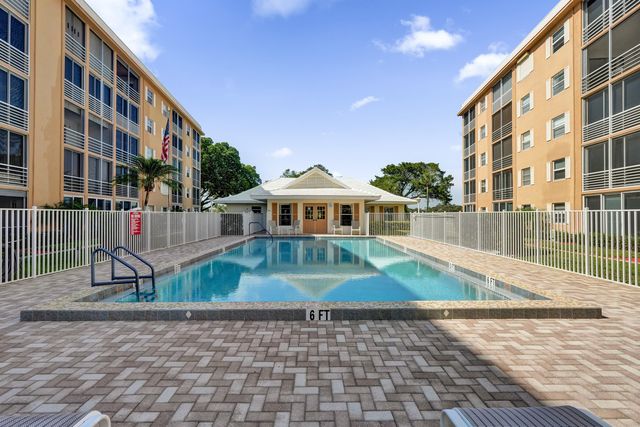 308 GOLFVIEW Road 406, North Palm Beach, FL 33408