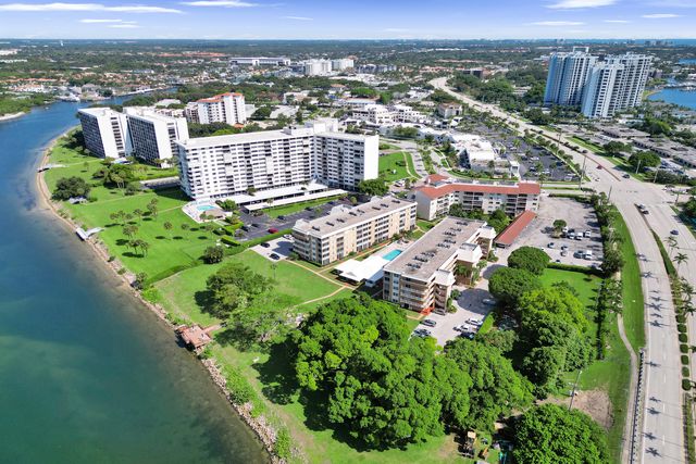 308 GOLFVIEW Road 406, North Palm Beach, FL 33408
