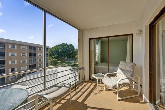 308 GOLFVIEW Road 406, North Palm Beach, FL 33408