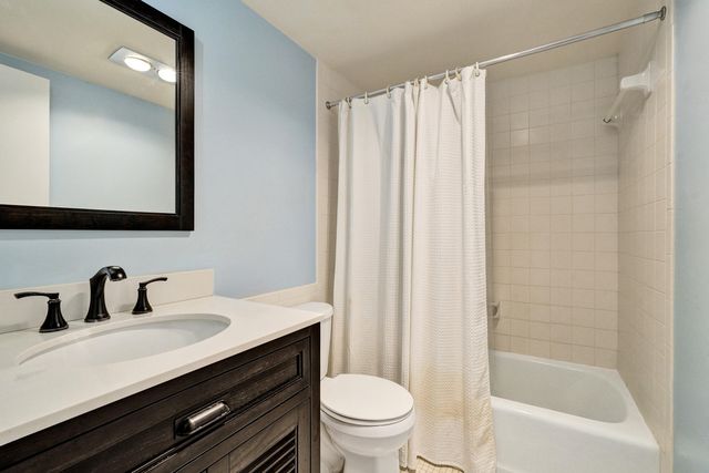 308 GOLFVIEW Road 406, North Palm Beach, FL 33408