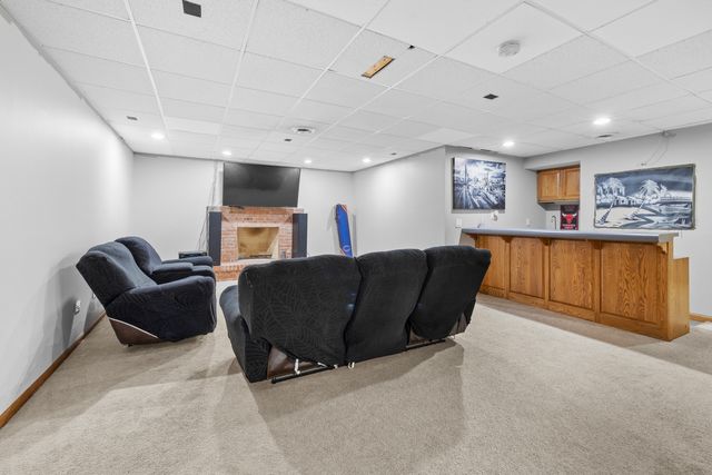 938 Stonehaven Court, Elgin, IL 60124