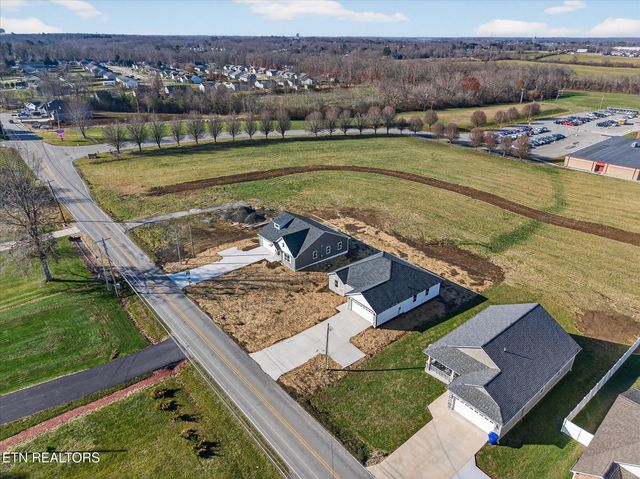 1311 Cook Rd, Crossville, TN 38555