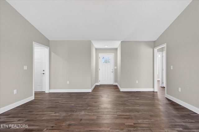 1311 Cook Rd, Crossville, TN 38555