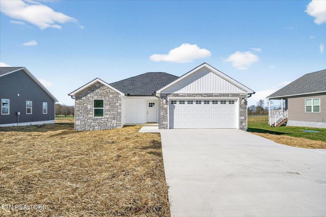 1311 Cook Rd, Crossville, TN 38555