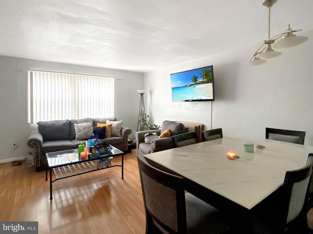 610 HAMPTON DR, Oxon Hill, MD 20745