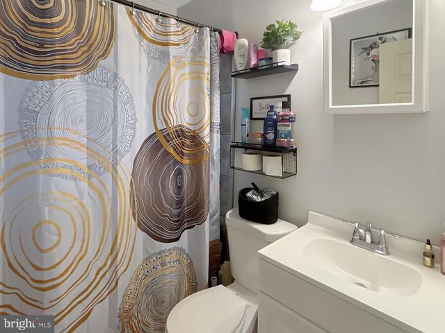 610 HAMPTON DR, Oxon Hill, MD 20745