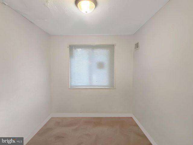 610 HAMPTON DR, Oxon Hill, MD 20745