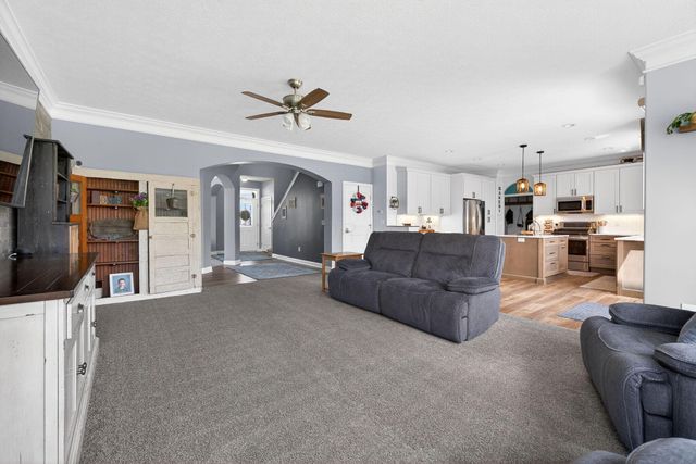 148 Rosscommon Drive, Sunbury, OH 43074