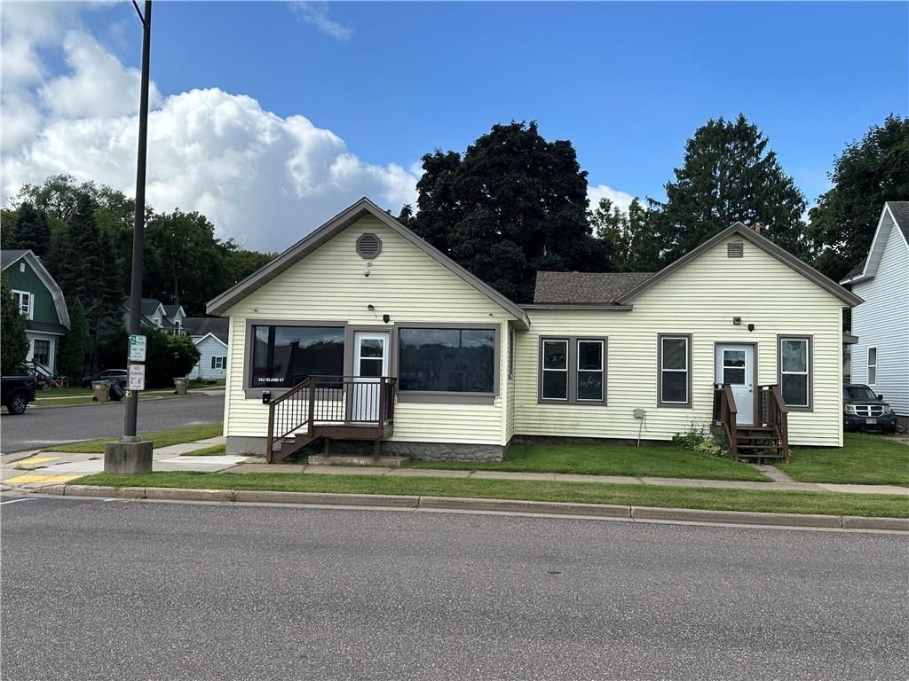 204 W Grand Avenue #1 & 2, Chippewa Falls, WI 54729