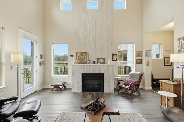 2408 Chambray CT 38, Austin, TX 78748