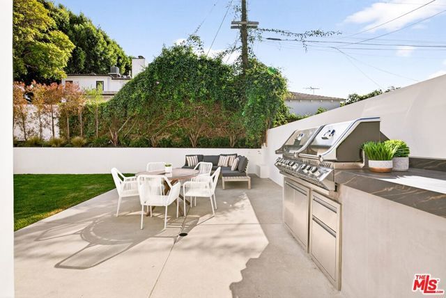 11340 Regent Street, Los Angeles, CA 90066