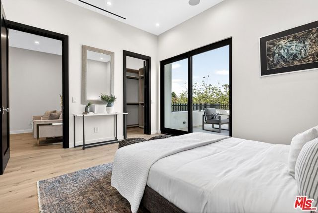 11340 Regent Street, Los Angeles, CA 90066