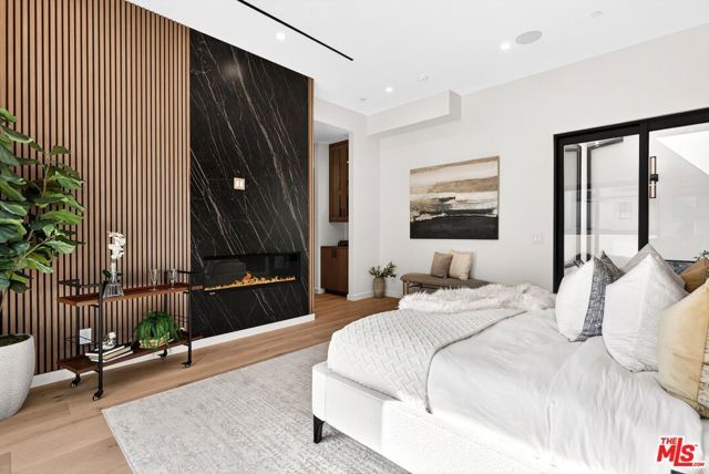 11340 Regent Street, Los Angeles, CA 90066