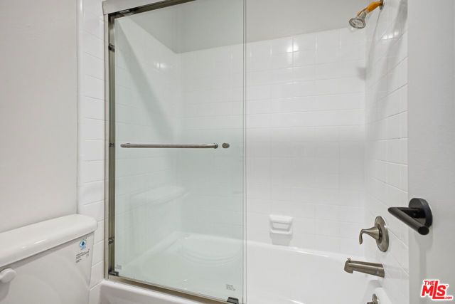 1352 S Carmelina Avenue 301, Los Angeles, CA 90025