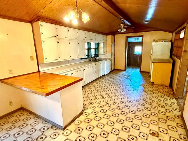 1164 Mountain Spring Road, Delaware, AR 72835