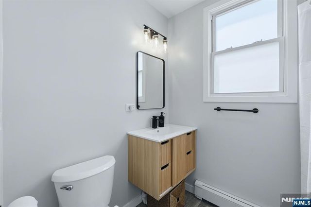 42 Lawrence Street, Bloomfield, NJ 07003
