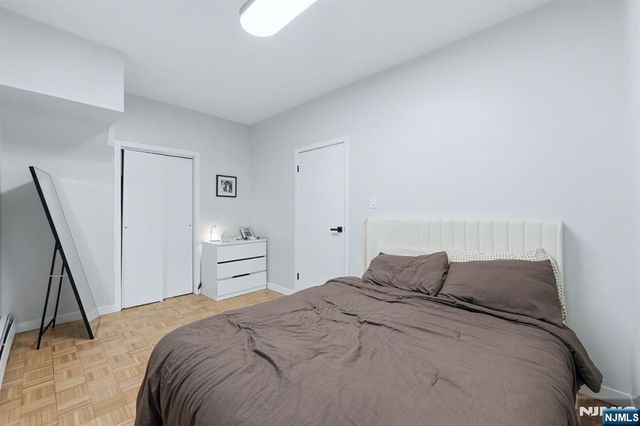 42 Lawrence Street, Bloomfield, NJ 07003