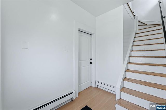42 Lawrence Street, Bloomfield, NJ 07003