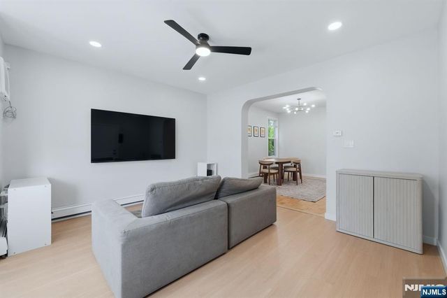 42 Lawrence Street, Bloomfield, NJ 07003