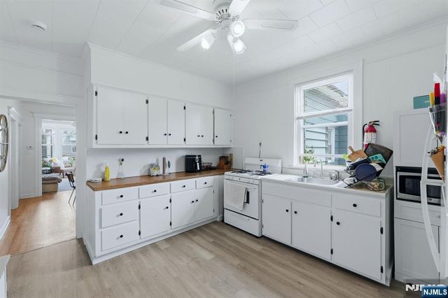 42 Lawrence Street, Bloomfield, NJ 07003