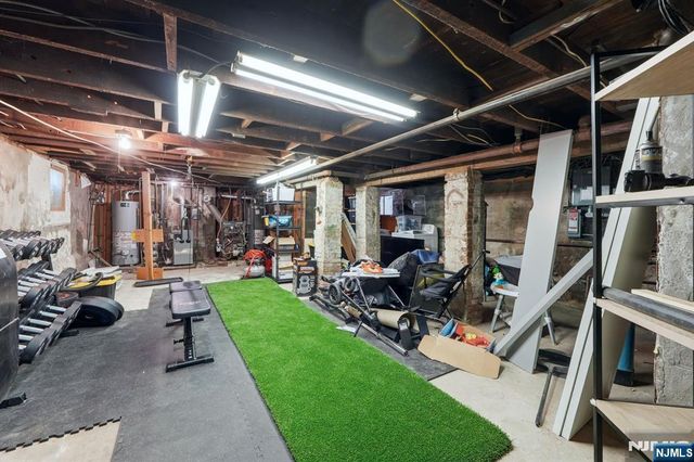 42 Lawrence Street, Bloomfield, NJ 07003