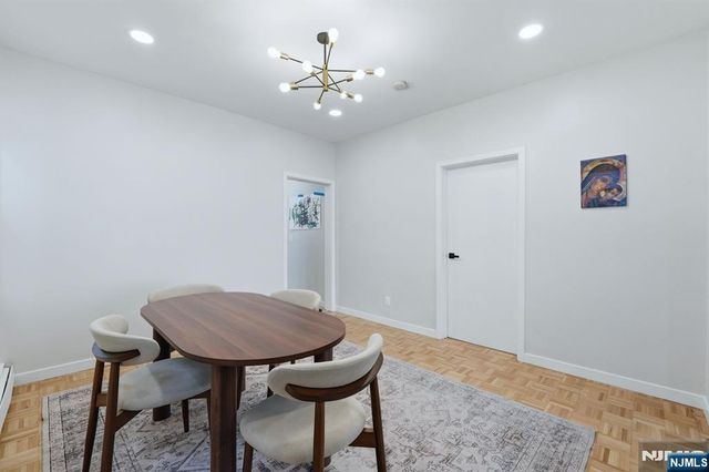 42 Lawrence Street, Bloomfield, NJ 07003