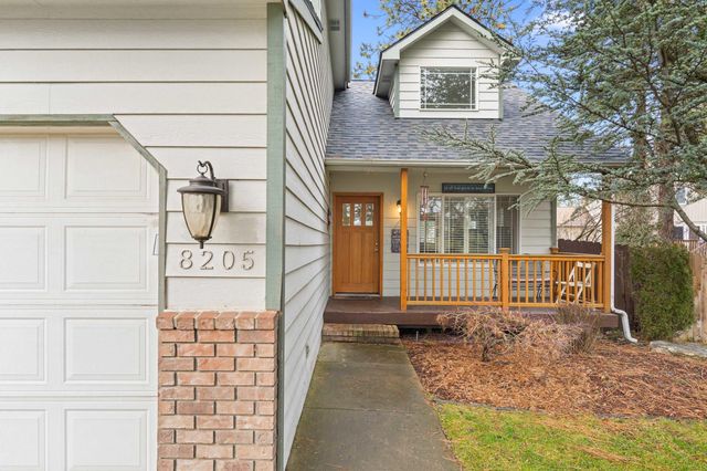 8205 E Sommerset Dr, Spokane, WA 99217