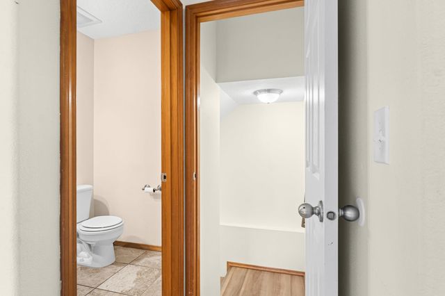 8205 E Sommerset Dr, Spokane, WA 99217