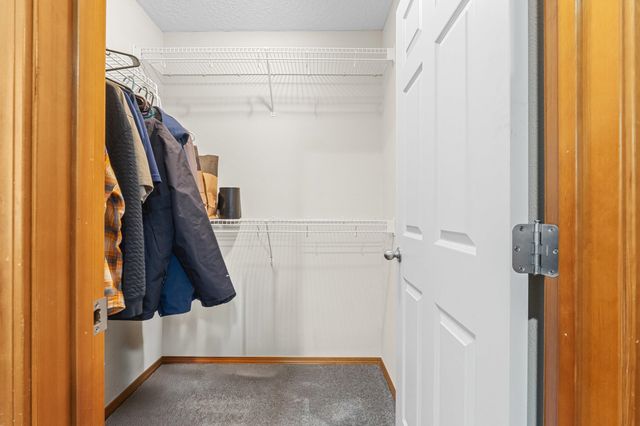 8205 E Sommerset Dr, Spokane, WA 99217