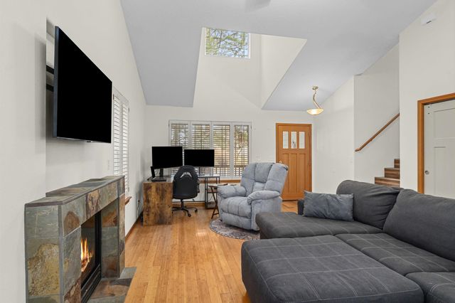 8205 E Sommerset Dr, Spokane, WA 99217