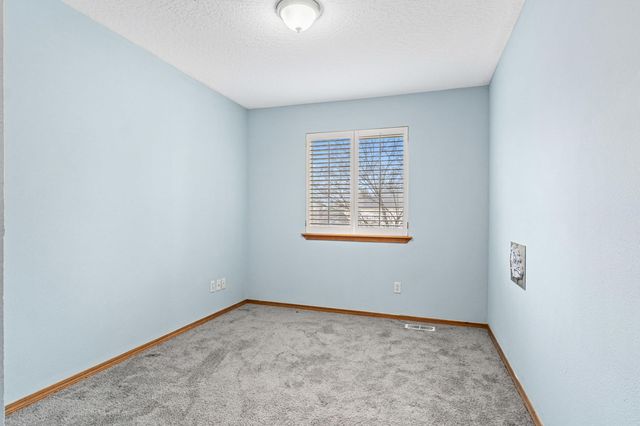 8205 E Sommerset Dr, Spokane, WA 99217