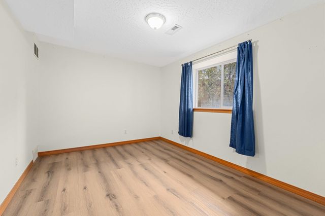 8205 E Sommerset Dr, Spokane, WA 99217