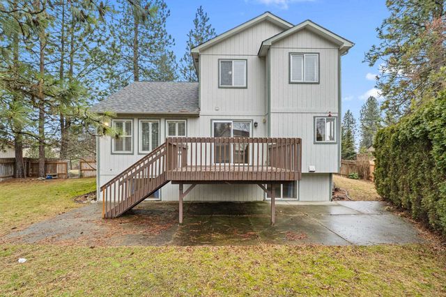 8205 E Sommerset Dr, Spokane, WA 99217