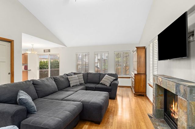 8205 E Sommerset Dr, Spokane, WA 99217