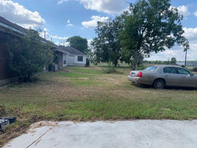 530 N Gum Gull School Road, Crosby, TX 77532