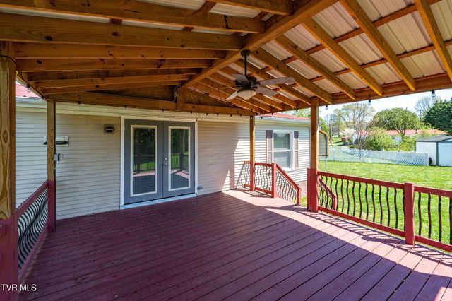 250 Douglas Chapel Road, Jonesborough, TN 37659