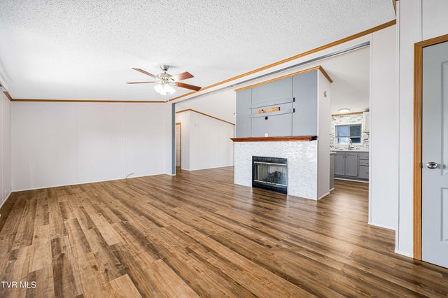 250 Douglas Chapel Road, Jonesborough, TN 37659