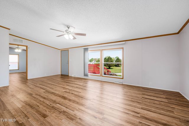 250 Douglas Chapel Road, Jonesborough, TN 37659