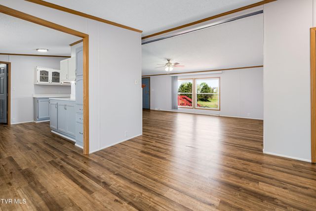 250 Douglas Chapel Road, Jonesborough, TN 37659