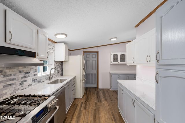 250 Douglas Chapel Road, Jonesborough, TN 37659