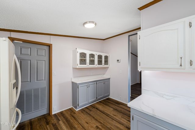 250 Douglas Chapel Road, Jonesborough, TN 37659