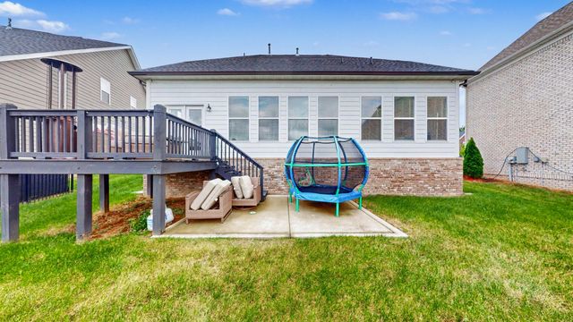14 Bristol Ct, Lebanon, TN 37090