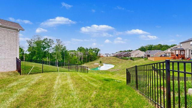 14 Bristol Ct, Lebanon, TN 37090