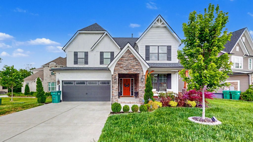 14 Bristol Ct, Lebanon, TN 37090