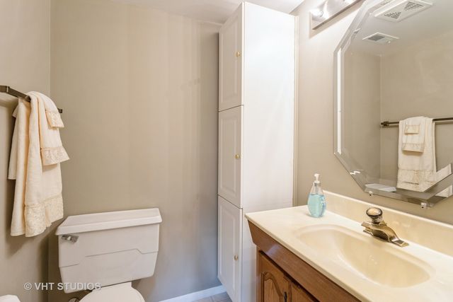 15721 Orlan Brook Drive 88, Orland Park, IL 60462